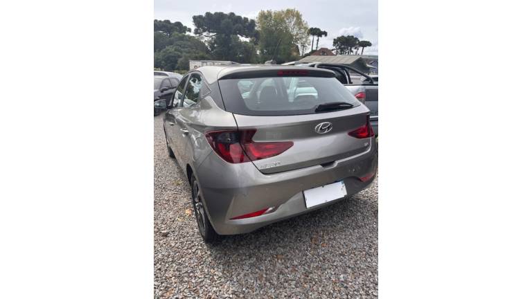 HYUNDAI - HB20 - 2021/2022 - Prata - R$ 75.000,00