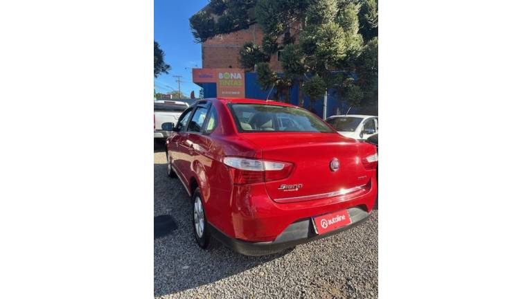 FIAT - SIENA - 2016/2016 - Vermelha - R$ 39.900,00
