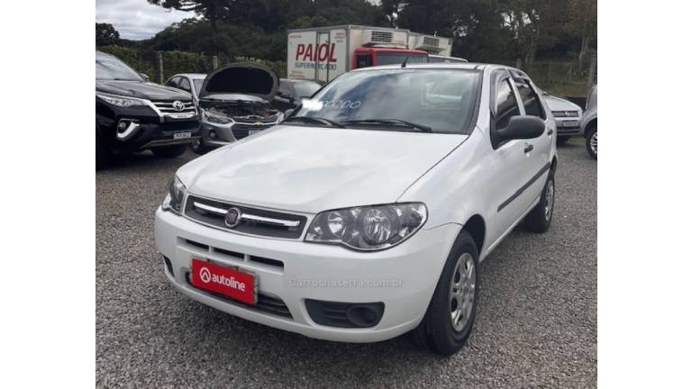 FIAT - PALIO - 2012/2013 - Branca - R$ 32.000,00