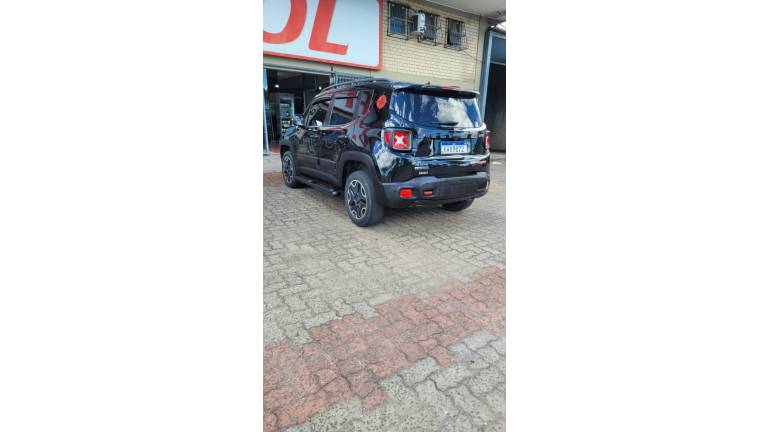 JEEP - RENEGADE - 2015/2016 - Preta - R$ 94.000,00