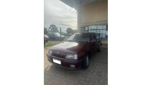 CHEVROLET - KADETT - 1993/1993 - Vermelha - R$ 35.000,00