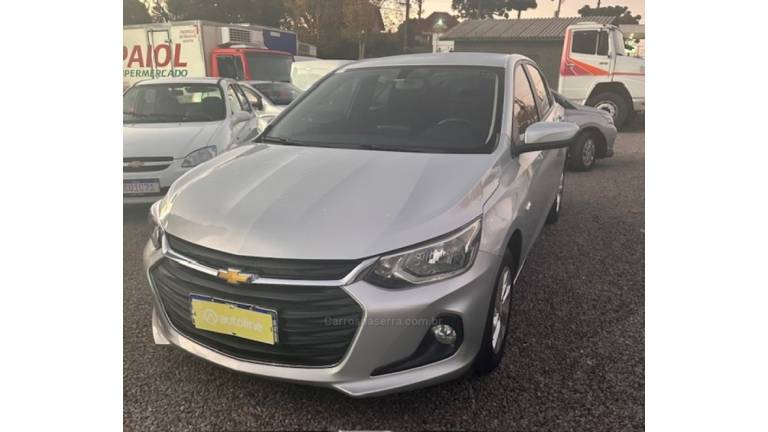 CHEVROLET - ONIX - 2022/2022 - Prata - R$ 86.000,00